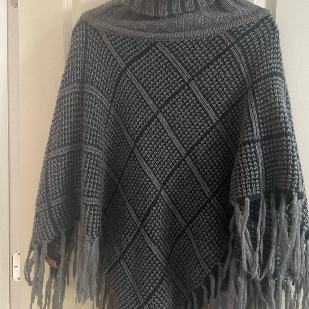Sweater poncho